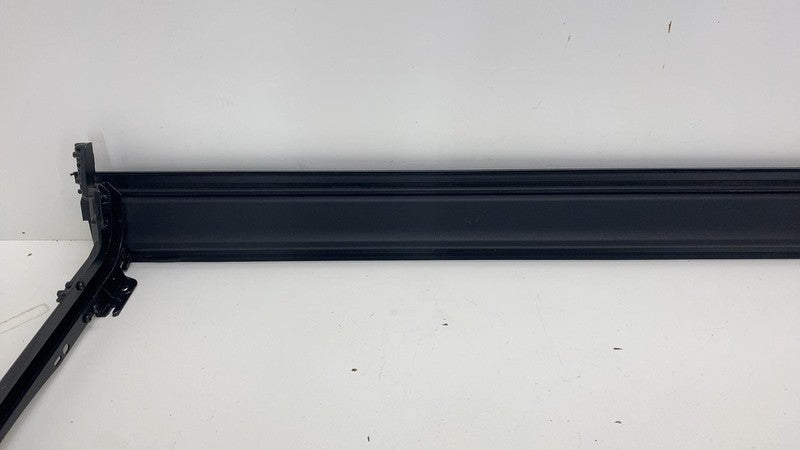⭕ 24-25 Tesla Cybertruck Lower Tonneau Horizontal Guide Rail Trim 1852