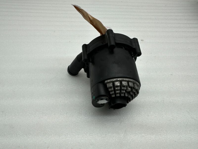 2012-2015 Tesla Model S MS Motor Inverter Battery Coolant Auxiliary Water Pump