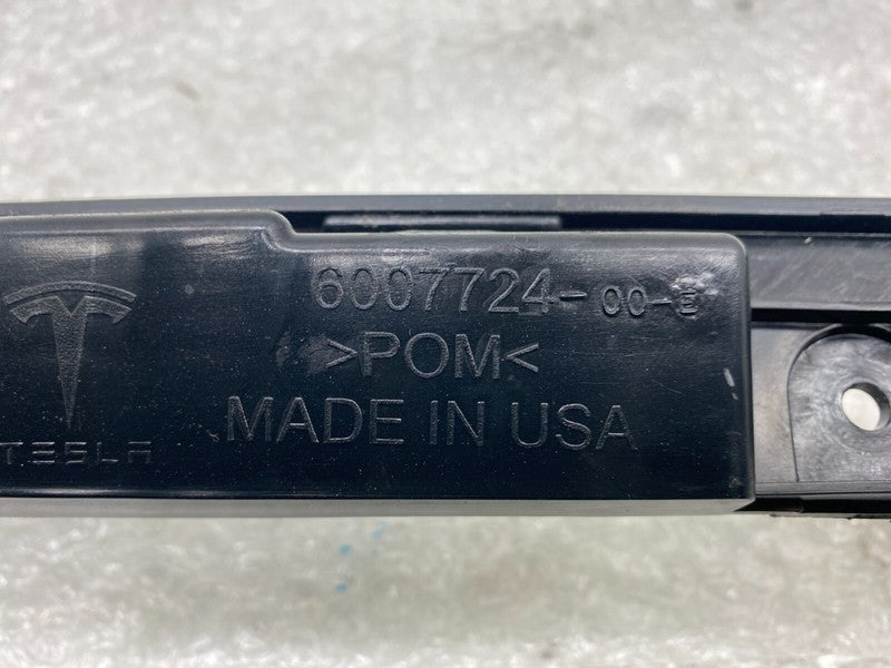 600772400E ⭕ 12-23 Model S Rear Body Attachment Bumper Center Support Bracket 6007724-00-E