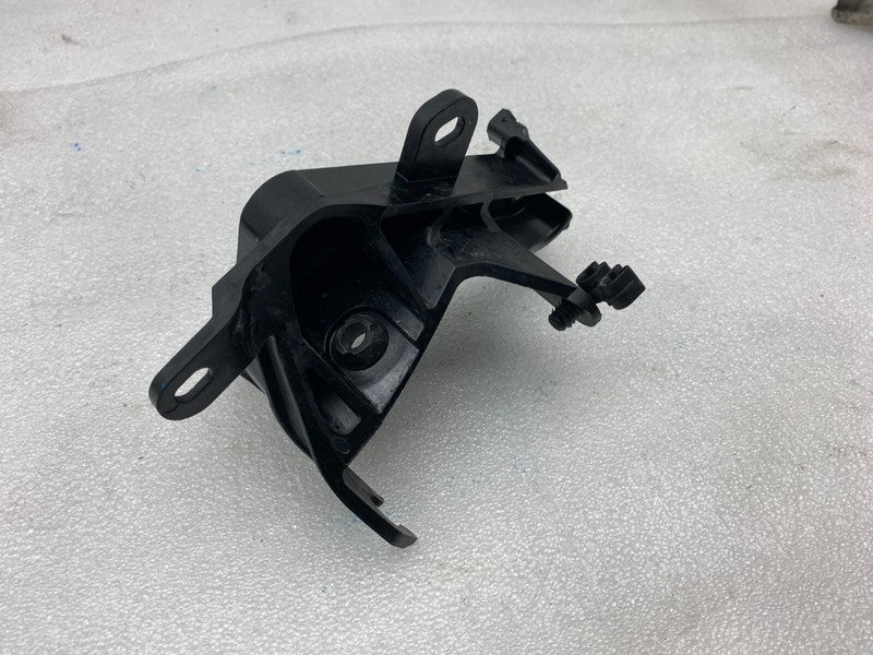 ⭕ 2020 2021 2022 2023 2024 Model Y MY Hydraulic Control Unit Holder 11