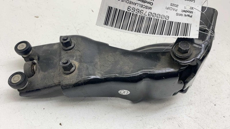 ⭕ 17-25 Chrysler Pacifica Rear Driver Side Sliding Door Upper Roller Hinge Left