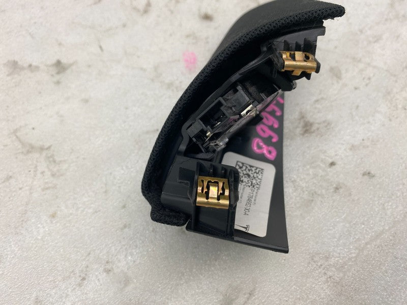 1784662 00 A ⭕ 2017-2023 Tesla Model 3 Front Door Corner Cover Trim Panel Right 1784662-00-A