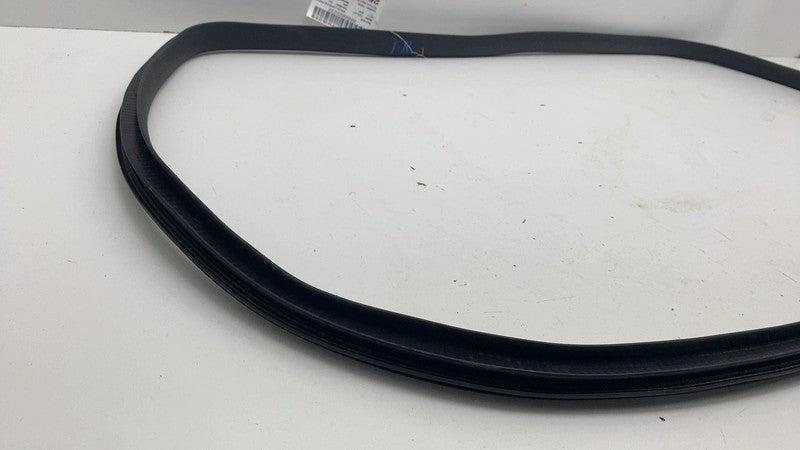 ⭕20-24 Tesla Model Y Front Right Door Body Weatherstrip Rubber Seal 14