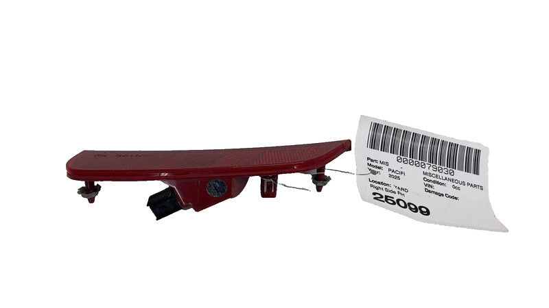 ⭕ 2017-2025 Chrysler Pacifica Rear Left Marker Light Lamp Reflector 68