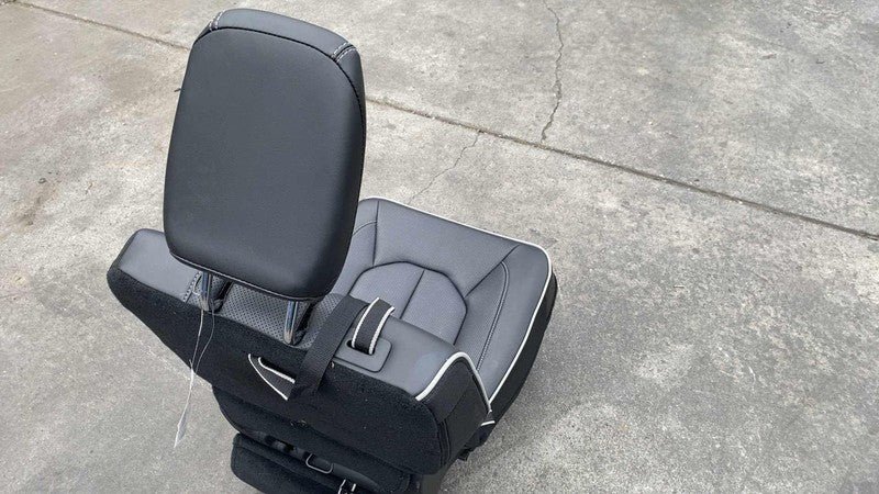 ⭕ 17-25 Chrysler Pacifica Rear Passenger Side 3rd Row Seat Cushion Black Right