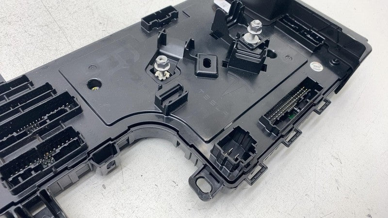 1100340 00 F 2017-2020 Tesla Model 3 Right Low Voltage Controller Electronic Control Module
