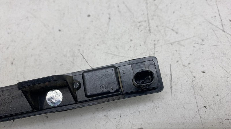 PT00002142 ⭕22-25 Rivian R1S Rear Left Trunk Lid High Mount Brake Light Stop Lamp PT0000214