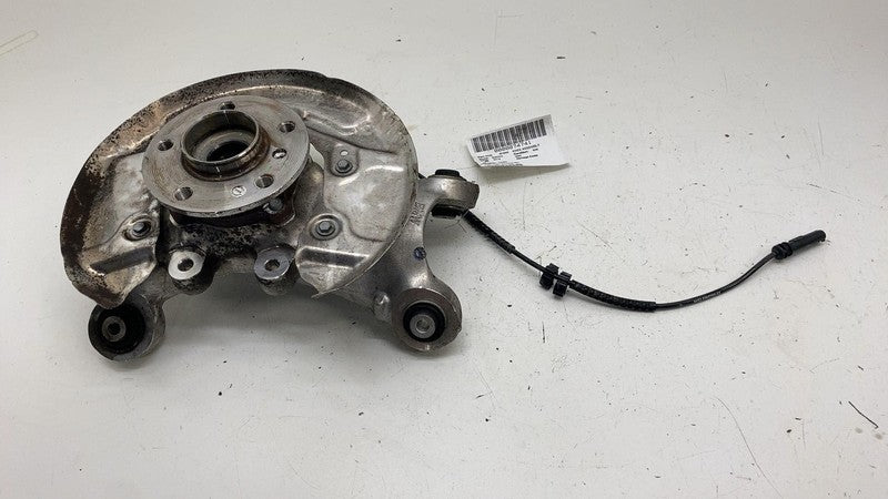 3411686344401 ⭕14-20 BMW i3 I01 Rear Right Spindle Knuckle Wheel Hub w/ Dust Shield RH 6863444