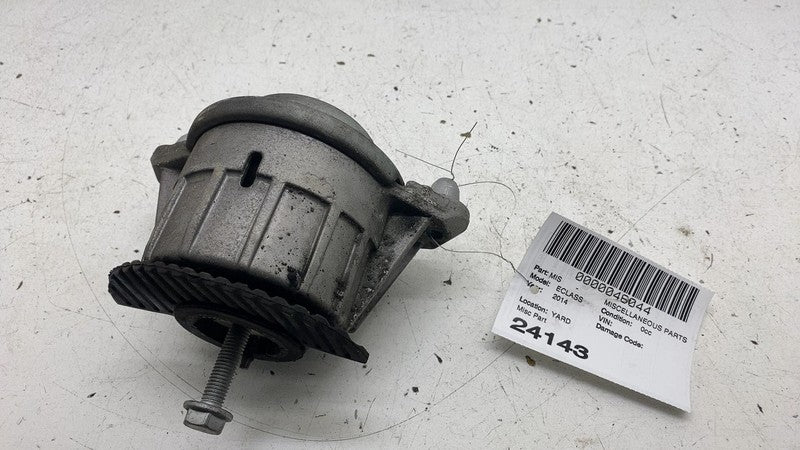 A 204 240 43 17 ⭕ 2012-2016 Mercedes E-Class Left or Right Engine Mount Insert A2042404317 OEM