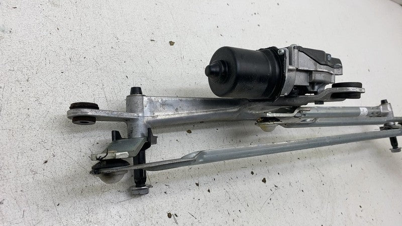 PT00002043 K 2022-2024 Rivian R1T R1S Front Windshield Wiper Linkage Transmission w/ Motor
