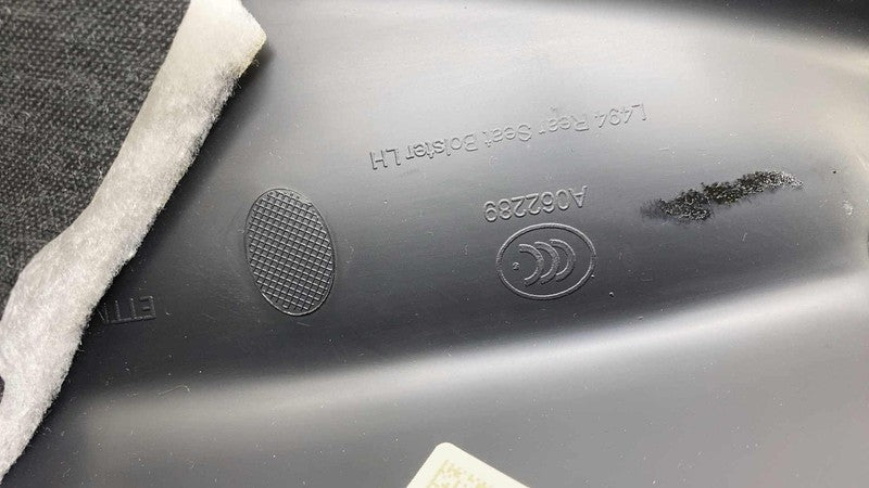 ⭕2014-2019 Land Rover Range Rover Sport Rear Left Side C-Pillar Lower Trim Cover