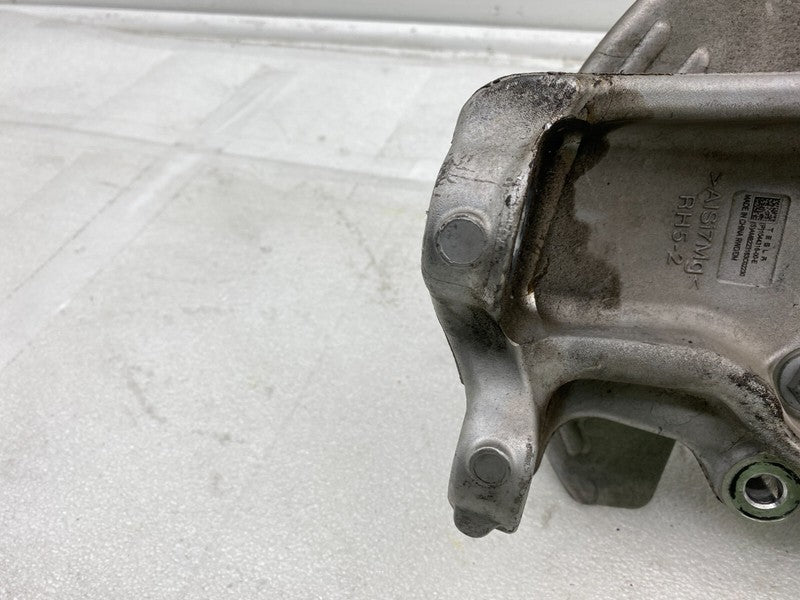 104431600E ⭕17-23 Model 3 Front Right Spindle Knuckle + Hub (150mm Non-Driven) 1044316-00-E