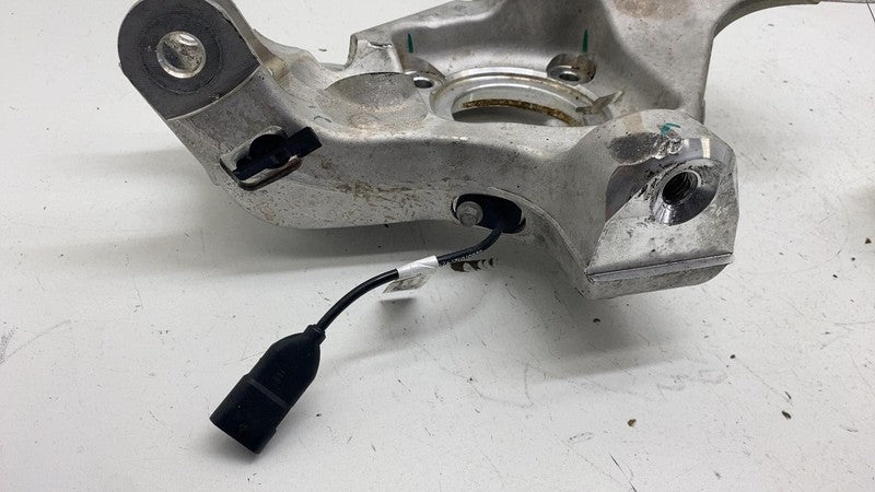 PT00001893 ⭕ 2022-2025 Rivian R1S Rear Right Side Spindle Knuckle w/ Sensor RH PT00001893