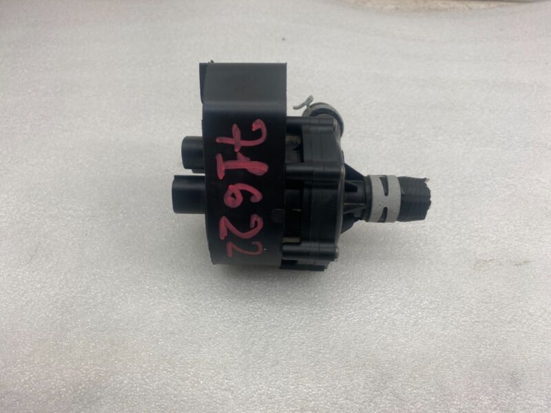 2016-2020 Tesla Model S MS Electric Auxiliary Coolant Water Pump w/ Bracket Assy