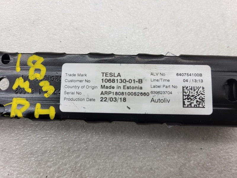 106813001B ⭕ 2017-2023 Model 3 Y Front Right 1st Row Seat Belt Height Adjuster 1068130-01-B