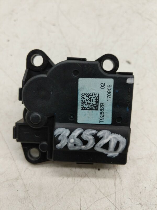 T92882B ⭕ 2017-2020 Tesla Model 3 A/C Heater Blower Flap Motor Actuator Assembly T92882B