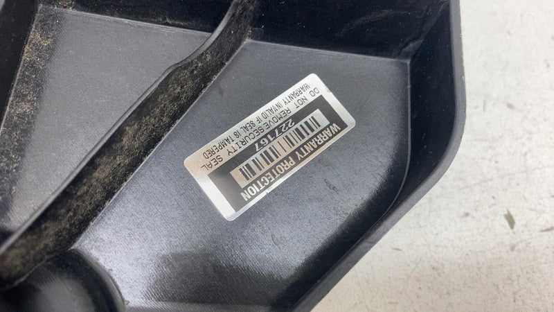 4KE.807.329 ⭕ 2019-2023 Audi E-Tron Quattro Rear Bumper Center Retainer Bracket 4KE807329