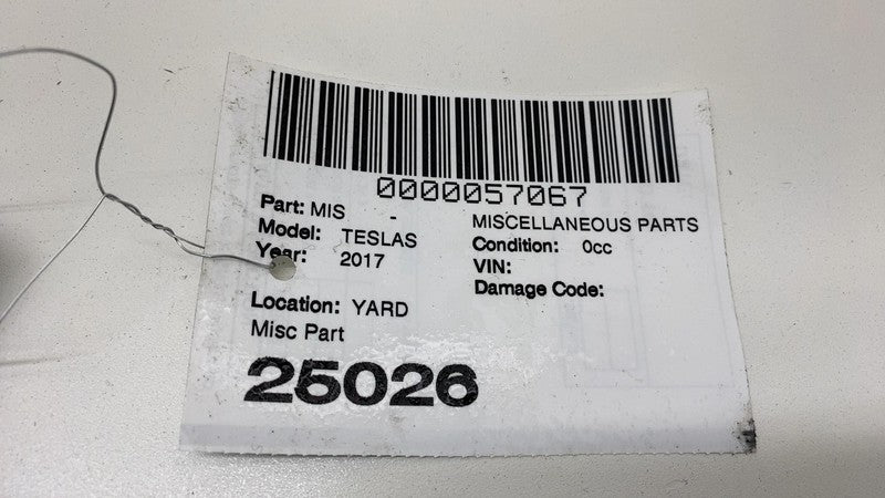 100599500D 12-20 Tesla Model S Front Driver Side Fog Light Cornering Lamp Left 1005996-00-E