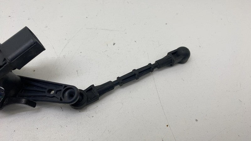 PT00039806 ⭕ 22-24 Rivian R1S Rear Left Suspension Height Level Air Ride Sensor PT00039806