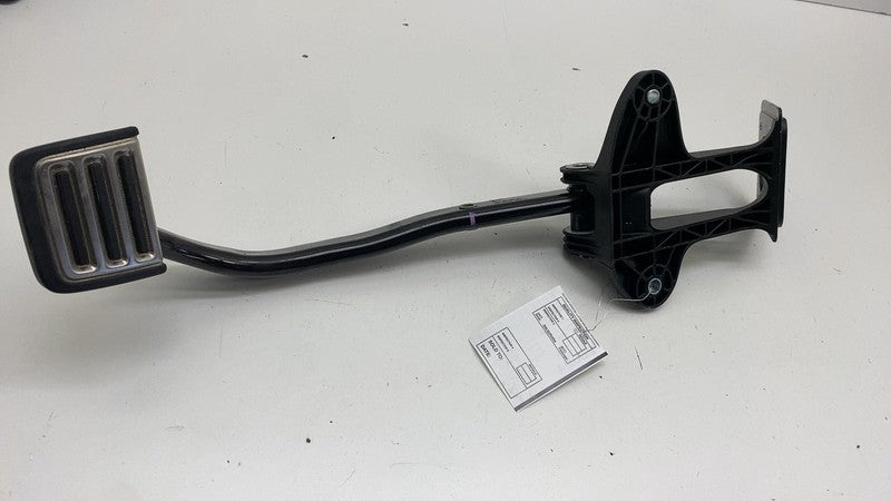 PT00041025 C ⭕ 2022 2023 2024 Rivian R1T R1S Brake Stop Pedal Assembly PT00041025-C