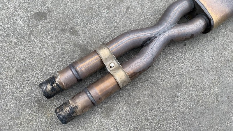 ⭕ 2014-2020 Maserati Ghibli 3.0 Center Exhaust Muffler X-Pipe Resonato