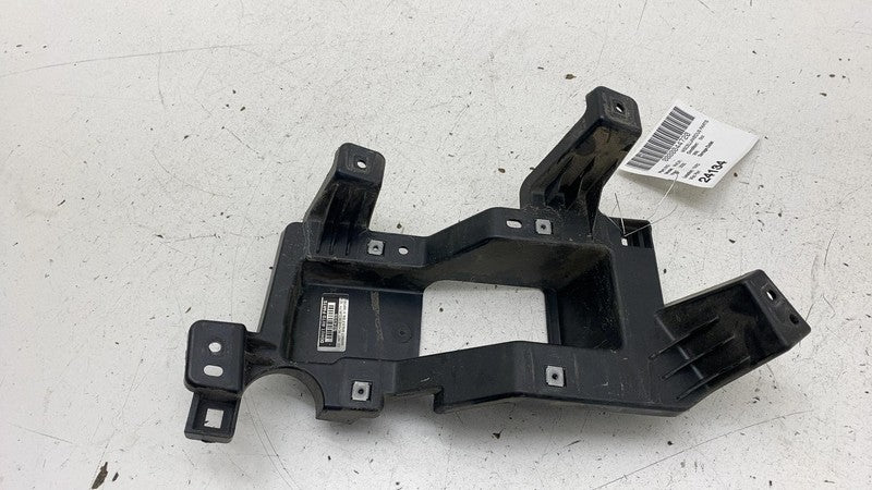 68445693AA 2021-2023 Chrysler Pacifica Front Side Foglamp Fog Light Bracket Left 68445693AA