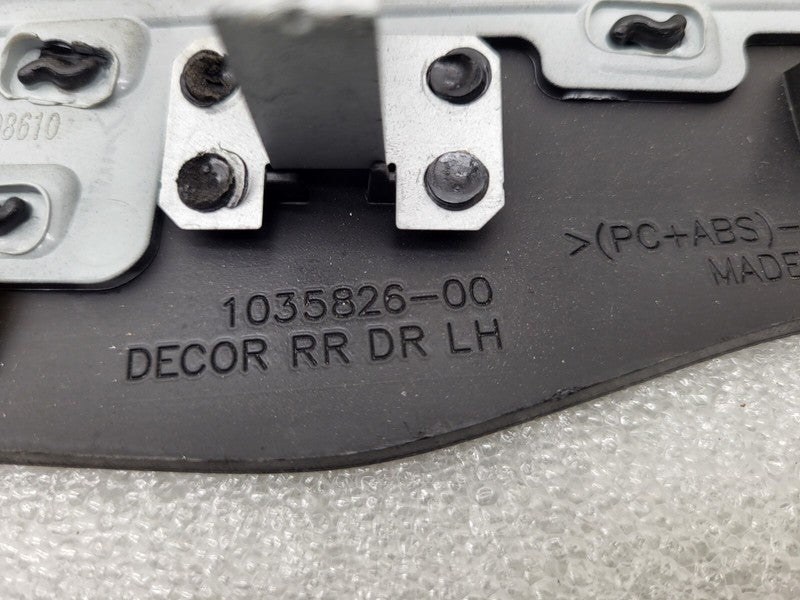 103582619B ⭕ 2016-2020 Tesla Model X MX Rear Left Door Trim Mold Card Molding 1035826-19-B