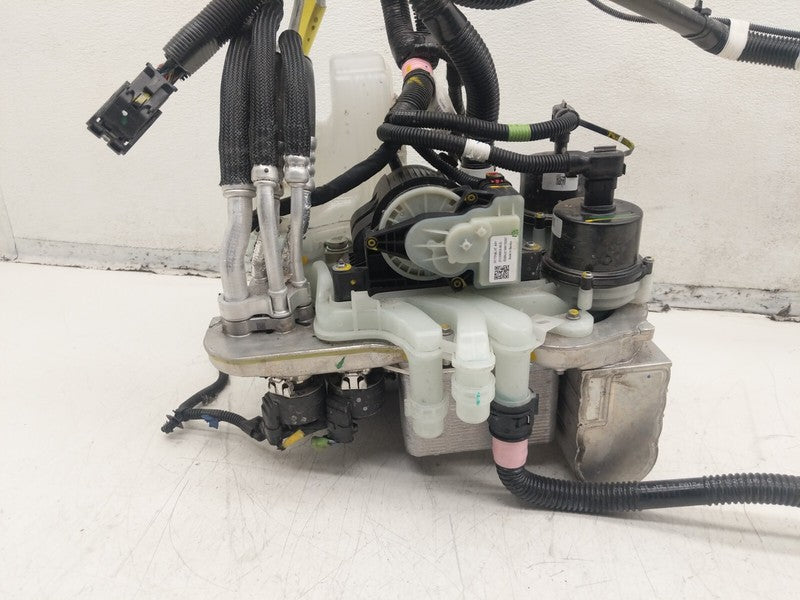 1506803-00-F ⭕2020-2023 Tesla Model 3 Supermanifold Refrigerant Chiller LCC w/ Reservoir AssY
