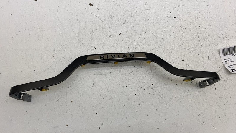 PT00042028D ⭕2022-2025 Rivian R1S Front Left or Right Seat Upper Trim Bezel OEM PT00042028-D
