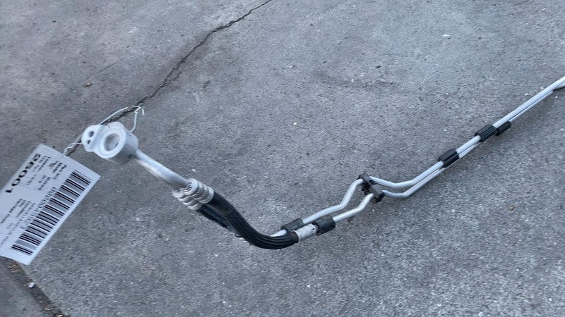 2018 2019 2020 BMW 530e G30 2.0L A/C Air Conditioning Pressure Hose Pi