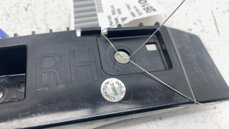 ⭕ 17-23 Model 3 Rear Right Bumper Taillamp Taillight Mount Bracket 108