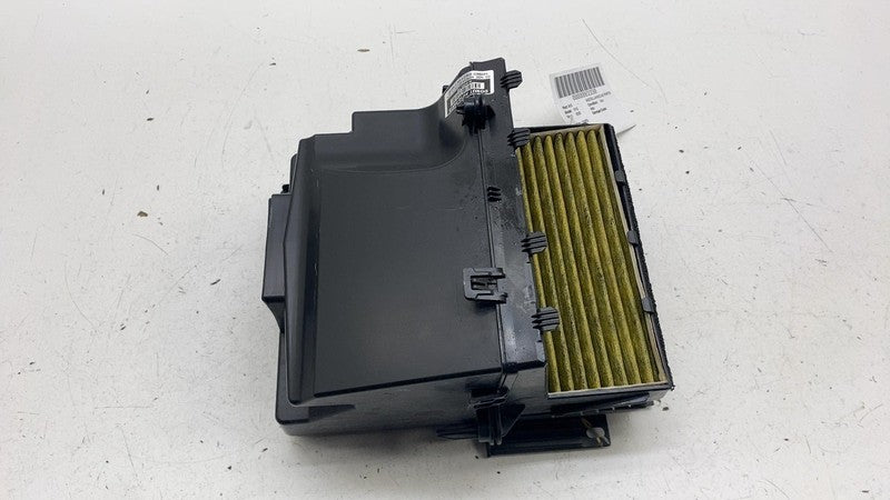 PT00544791D ⭕ 2025 Rivian R1S HVAC A/C Heater Air Intake Inlet Duct Assembly PT00551482-D