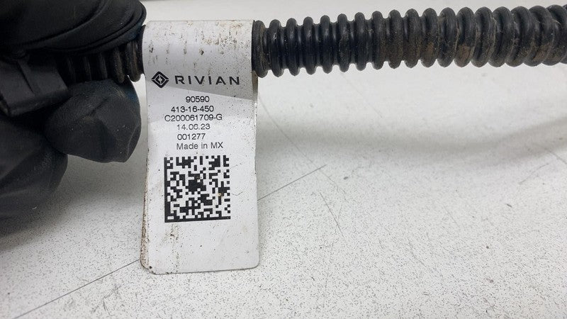 ⭕ 2022-2024 Rivian R1T Coolant System Hose Cooling Pipe Tube OEM PT000