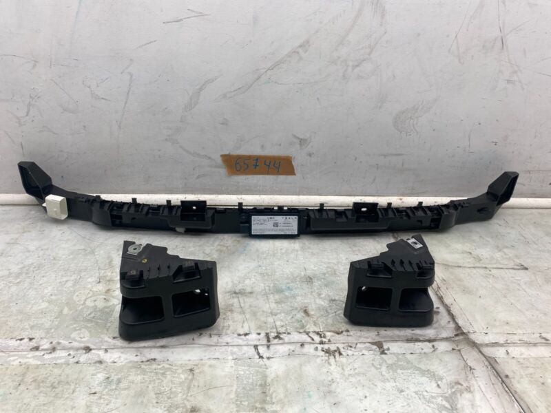 2020-2023 Tesla Model Y Rear Center Bracket + Left & Right Taillamp Bracket Assy