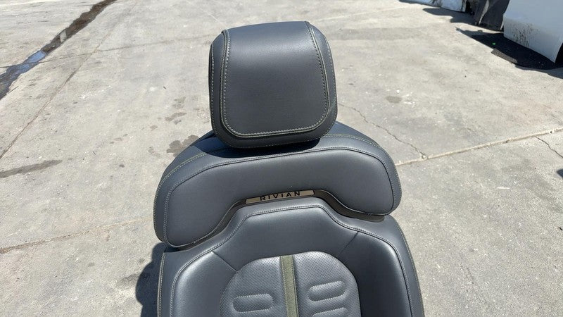 ⭕22-25 Rivian R1T R1S Front Driver Side 1st Row Seat Black Mountain Leather Left