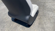 ⭕2016-2020 Tesla Model S Front Right 1st Row Seat Upper & Lower Cushion Assembly
