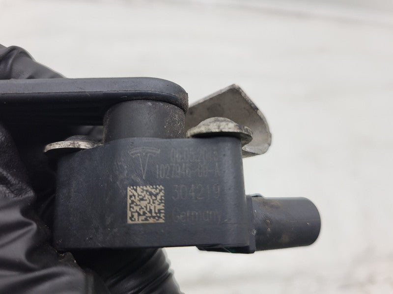 102794600A ⭕ 12-20 Model S X Front Right Air Suspension Height Level Sensor RH 1027946-00-A