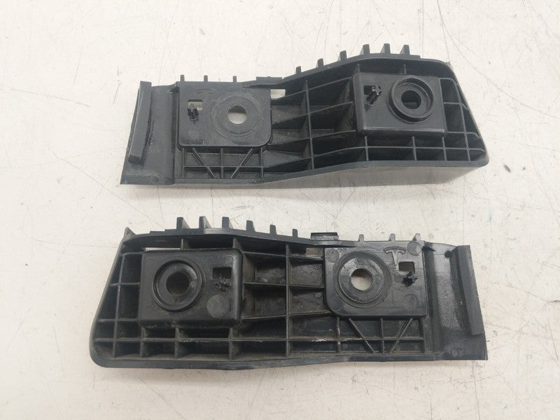 1083992 B0 B 17-23 Model 3 Rear Left/Right Bumper Taillight Bracket 1083992-B0-B/1083993-B0-B