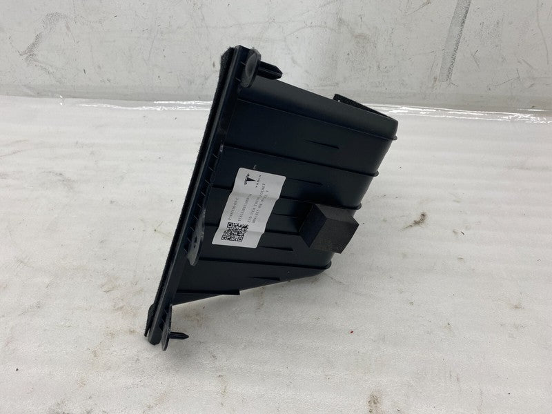 ⭕ 20-24 Model Y Rear Passenger Side Trunk Pocket End Bracket Right 149