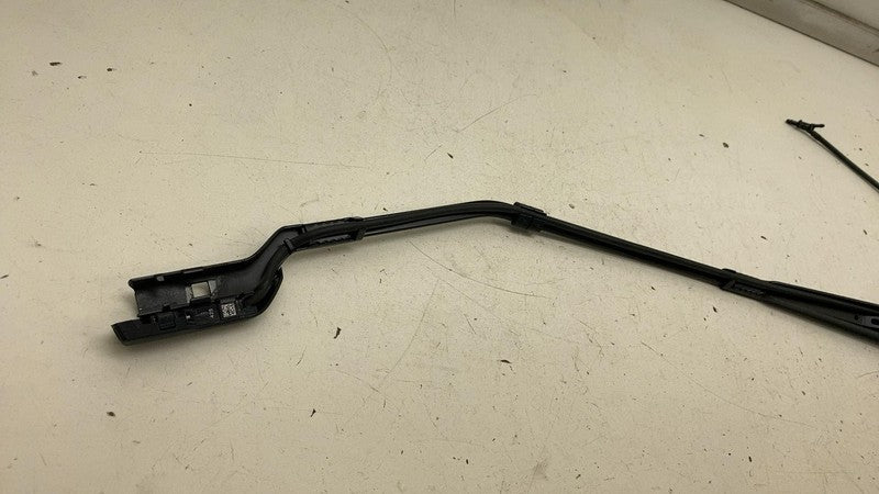⭕ 2020-2023 Tesla Model Y Front Passenger Side Windshield Wiper Arm Ri