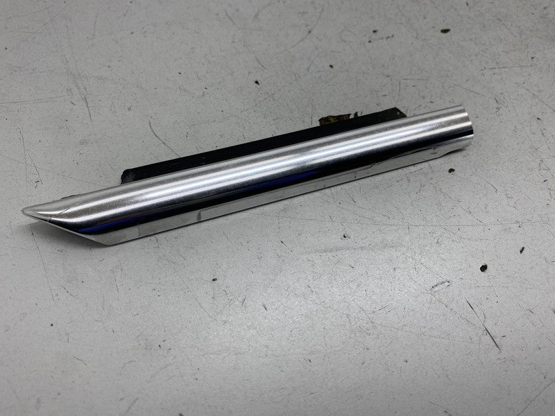 ⭕ 14-20 Maserati Ghibli Front Passenger Exterior Door Window Belt Mold