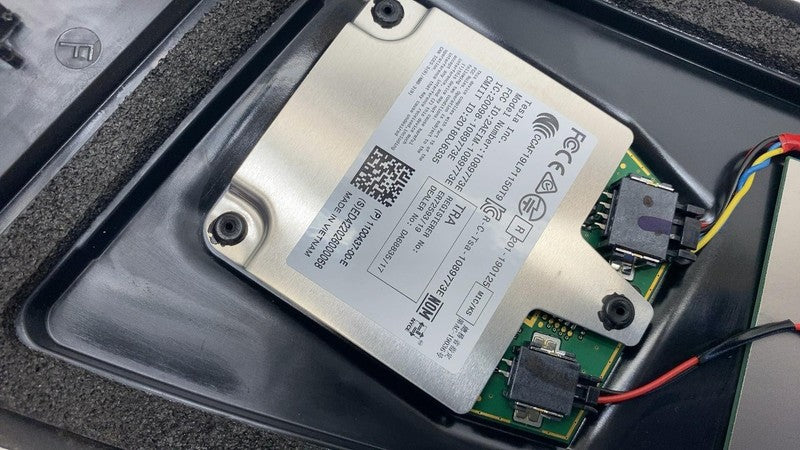 ⭕ 2017-2023 Tesla Model 3 Left B-Pillar Applique Glass Trim Molding 11