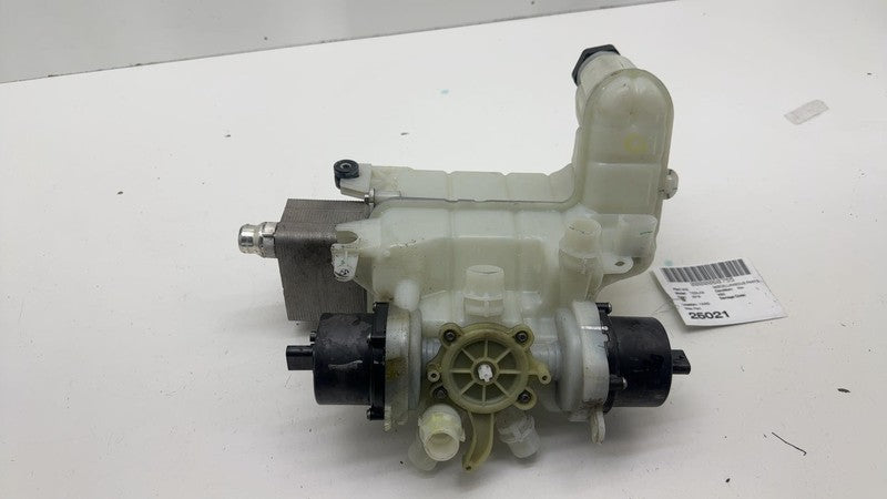 1097016-00-D ⭕ 2017-2020 Tesla Model 3 Reservoir Superbottle Tank Chiller Cooler 1097016-00-D