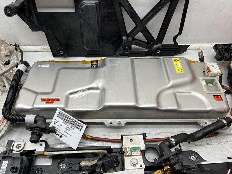 ⭕ 21 Tesla Model S Plaid Battery Power Conversion Charger Penthouse 11