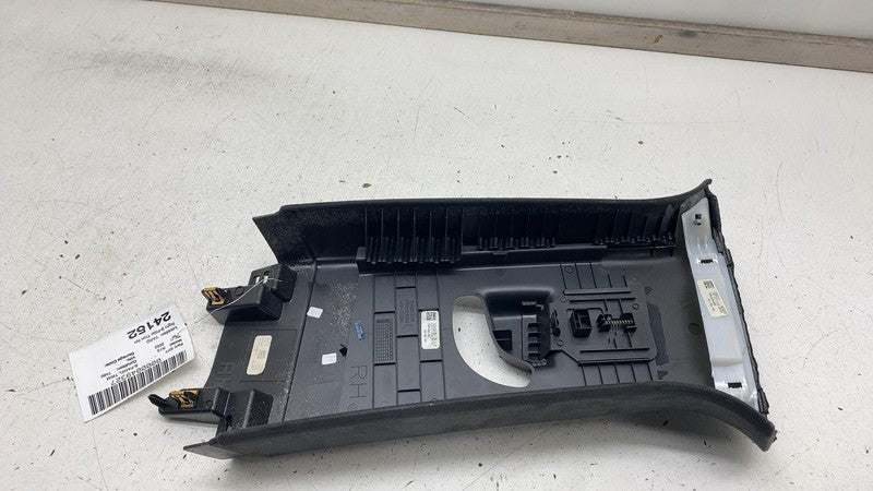 T04702169 2022-2024 Rivian R1T R1S Passenger Side B-Pillar Upper Trim Cover Panel Right RH