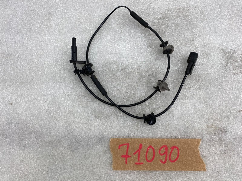 104476100F ⭕17-23 Model 3 Front Left or Right Anti-Lock ABS Wheel Speed Sensor 1044761-00-F