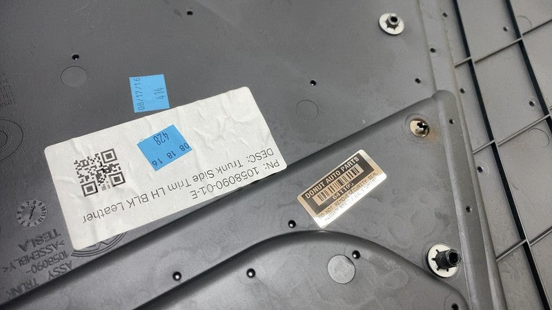 ⭕ 2016-2020 Tesla Model X Rear Left Trunk Side Trim Cover 7 Seater 105