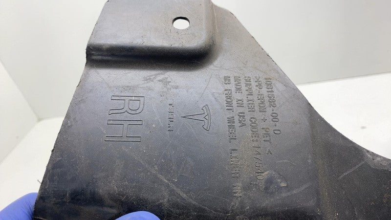 1081582-00-D ⭕ 18-23 Tesla Model 3 Front Right Wheel Fender Liner Splash Shield 1081582-00-D