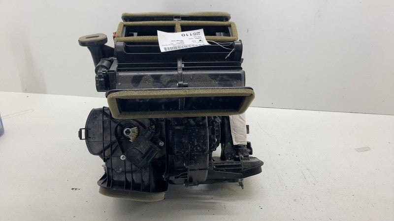 C200455738K ⭕ 2025 Rivian R1S HVAC A/C Heater Blower Housing Case Box Assembly PT00455773-G