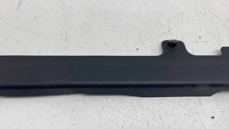 ⭕ 18-21 Navigator Front Right Door Window Frame Cover Molding RH JL1B-